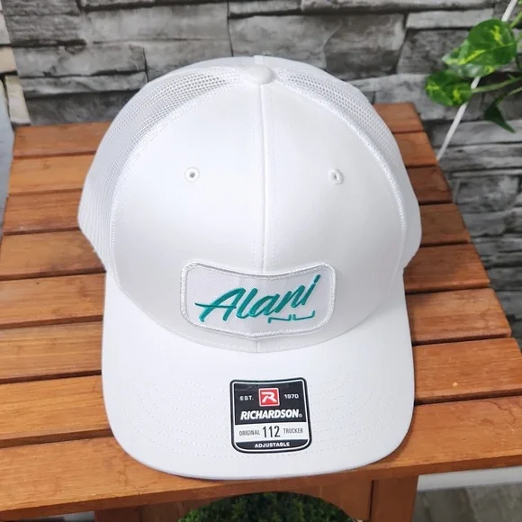 Alani Nu Trucker Hat White Mint- NWT - Picture 4 of 8
